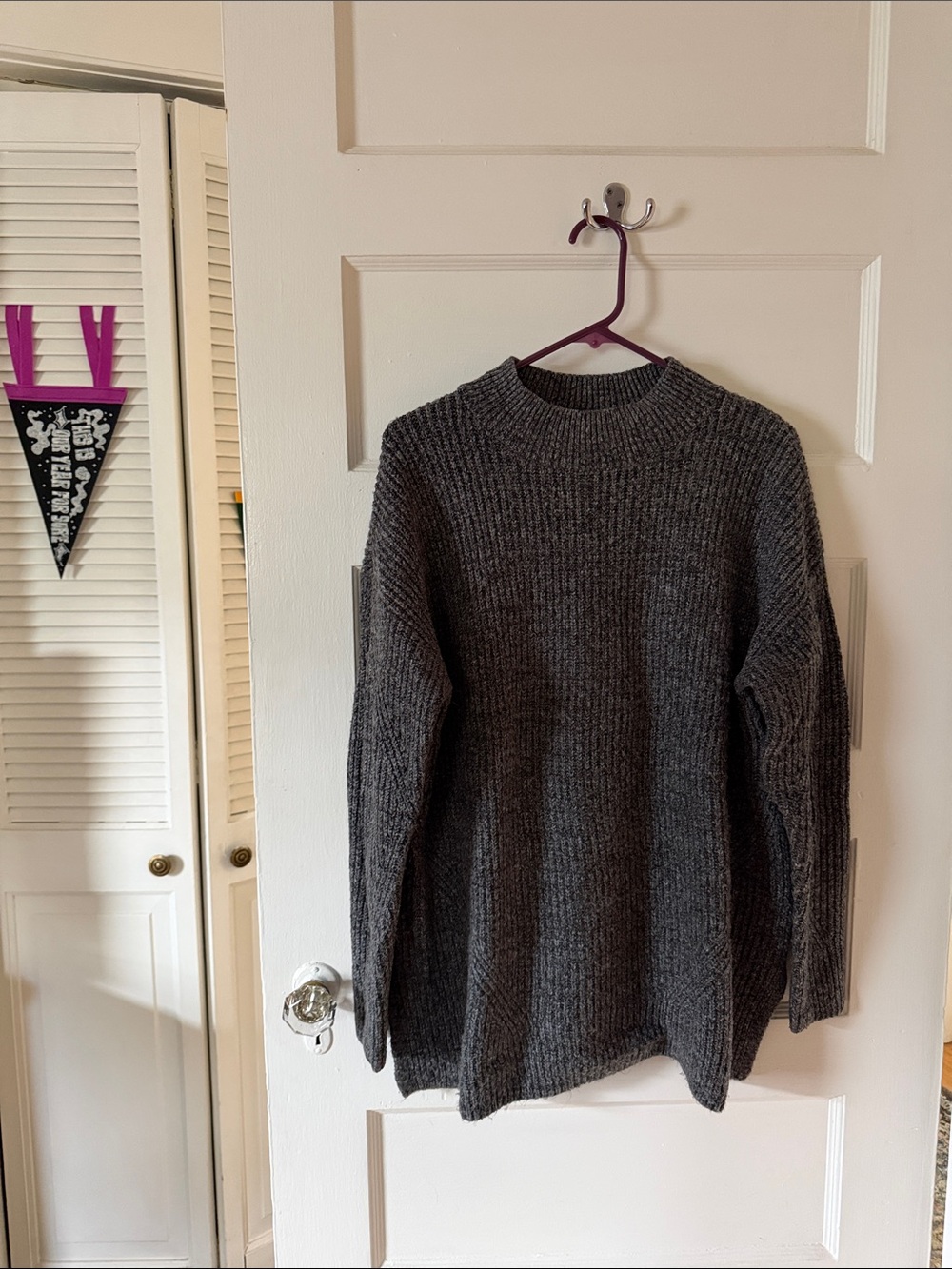 Old Navy Oversized Dark Gray Ribbed Crewneck Sweater
